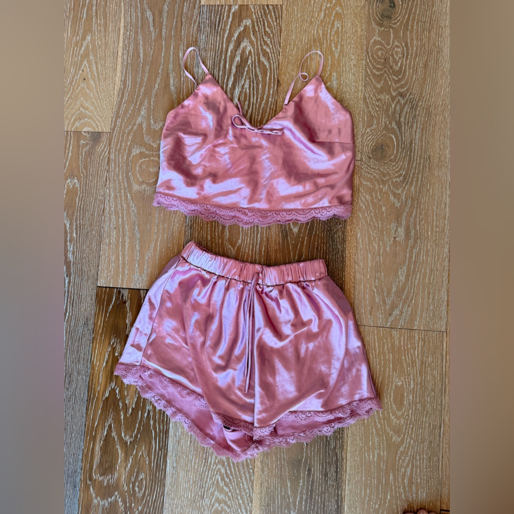 Fashion nova pink outfit pajamas - Picture 2 of 6